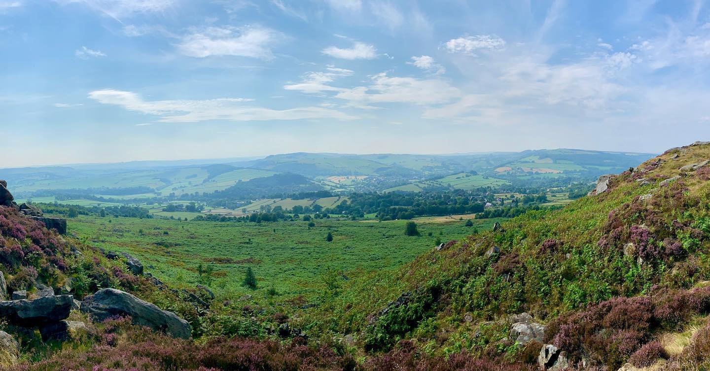 Happy hump day all! 🥾⛰
.
.
.
#wildernessdevelopment #baslow #curbar #froggatt #sunshine  #bigviews #expeditions #hikingadventures #ukhikingofficial #hiking #hikersuk #guidedwalks #walkinguk #mountainsfellsandhikes #mapmyhike #myweekendhike #outdoorhikingculture #igersderbyshire #peakdistrict #peakdistrictnationalpark #uklandscapes #ukviews #outdoorpursuits #outdooradventures #outdooractivities #nationalparksuk #uk_0utdoors #getoutside