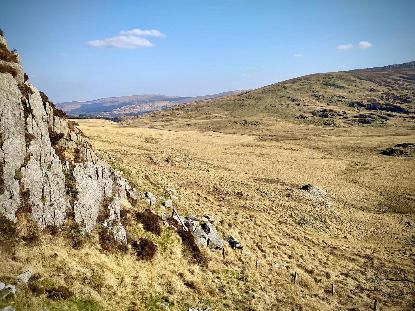 A great spring weekend on Foel Goch ⛰☀️⛰
.
.
.
#wildernessdevelopment #expeditions #navigationtraining #lovemyoffice #outdooroffice  #hikingadventures #ukhikingofficial #hiking #hikersuk #mapmyhike #outdoorhikingculture #mountainsfellsandhikes #dukeofedinburgh #dukeofedinburghaward #dukeofedinburghgold #dofe #dofegold #dofeaward #youthexpedition #outdooreducation #outdoorpursuits #outdooradventures #outdooractivities